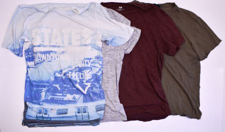 T-Shirt / Jungen Konvolut/Kleiderpaket 4 Stk. Grösse 158/164