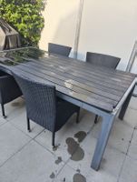 Gartentisch mit Stühlen 