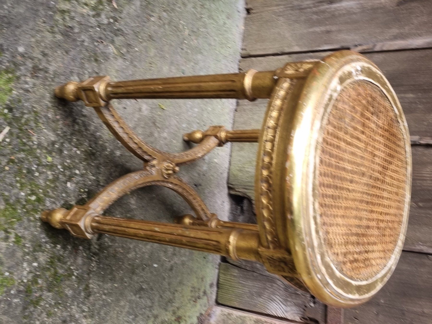 Sedie: Klaviersitz   Alt Goldfarbig – Usato da Schaffhausen venduto da Leveron13 5