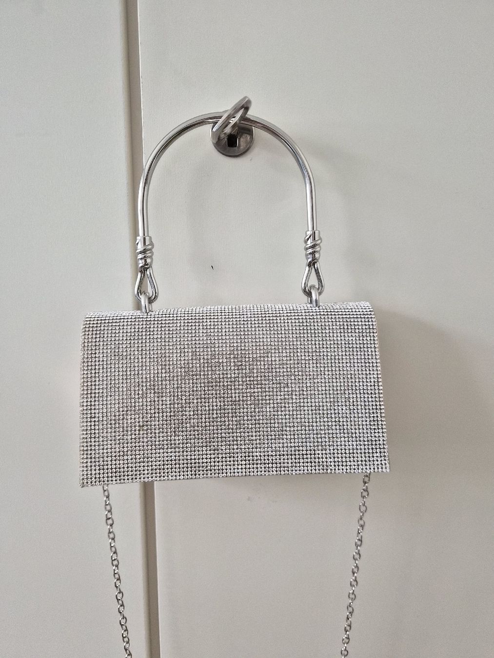 Borse da donna: Silberne Abendtasche mit Glitzersteinen  – Nuovo (secondo la descrizione) da Naters venduto da yvi21