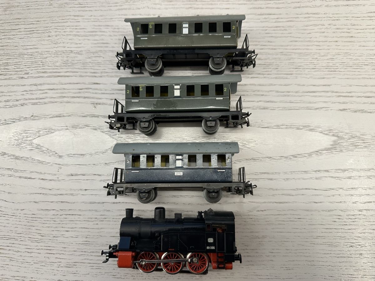 Märklin Modellini di ferrovie: Märklin 3104 DB BR 89 Personenzug – Usato da Lupsingen venduto da New-Haven 2