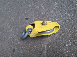 Seilrolle mit Schäkel gelb gebraucht Forstumlenkrolle