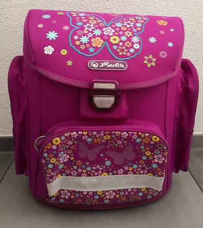 Eine wunderschöne Mädchen-Schultasche zu verkaufen