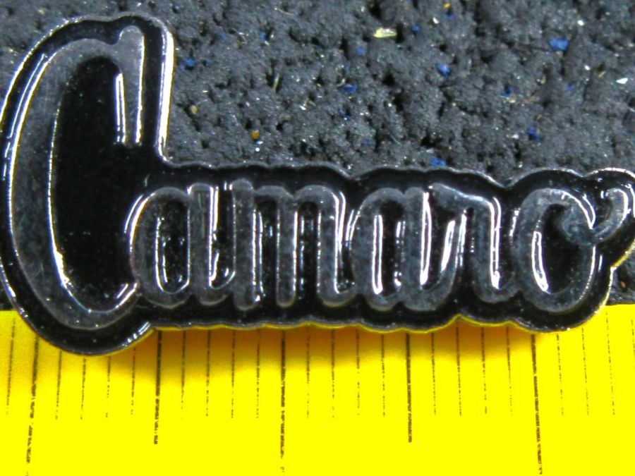Chevrolet Plaketten & Abzeichen: CAMARO CHEVROLET AUTO PIN MIT SECURITY-CLIP – Gebraucht aus Ettingen von Hausi4711 1