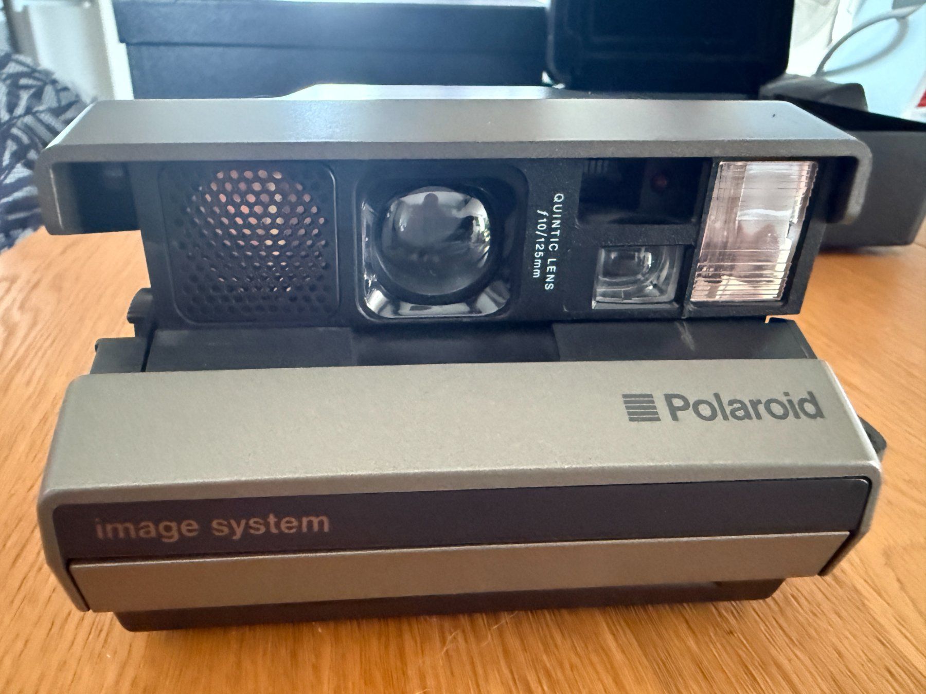 Polaroid Kamera: Polaroid image system avec filtre effets spéciaux – Gebraucht aus Founex von MaevaMatahi