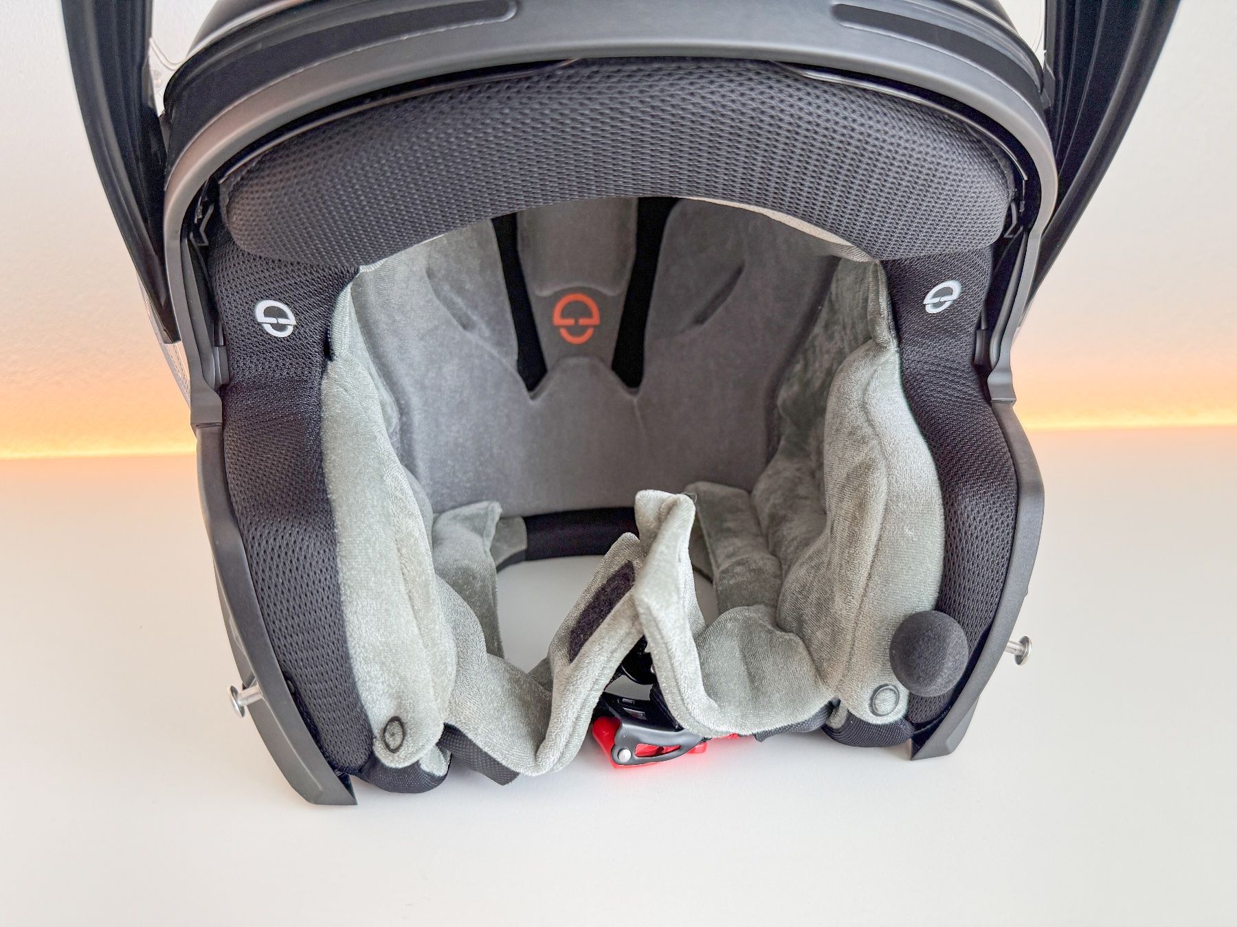 Schuberth Helme & Visiere: Schuberth C4 Pro inkl. Kommunikationssystem SC1 Advanced NEU – Gebraucht aus Kloten von  7