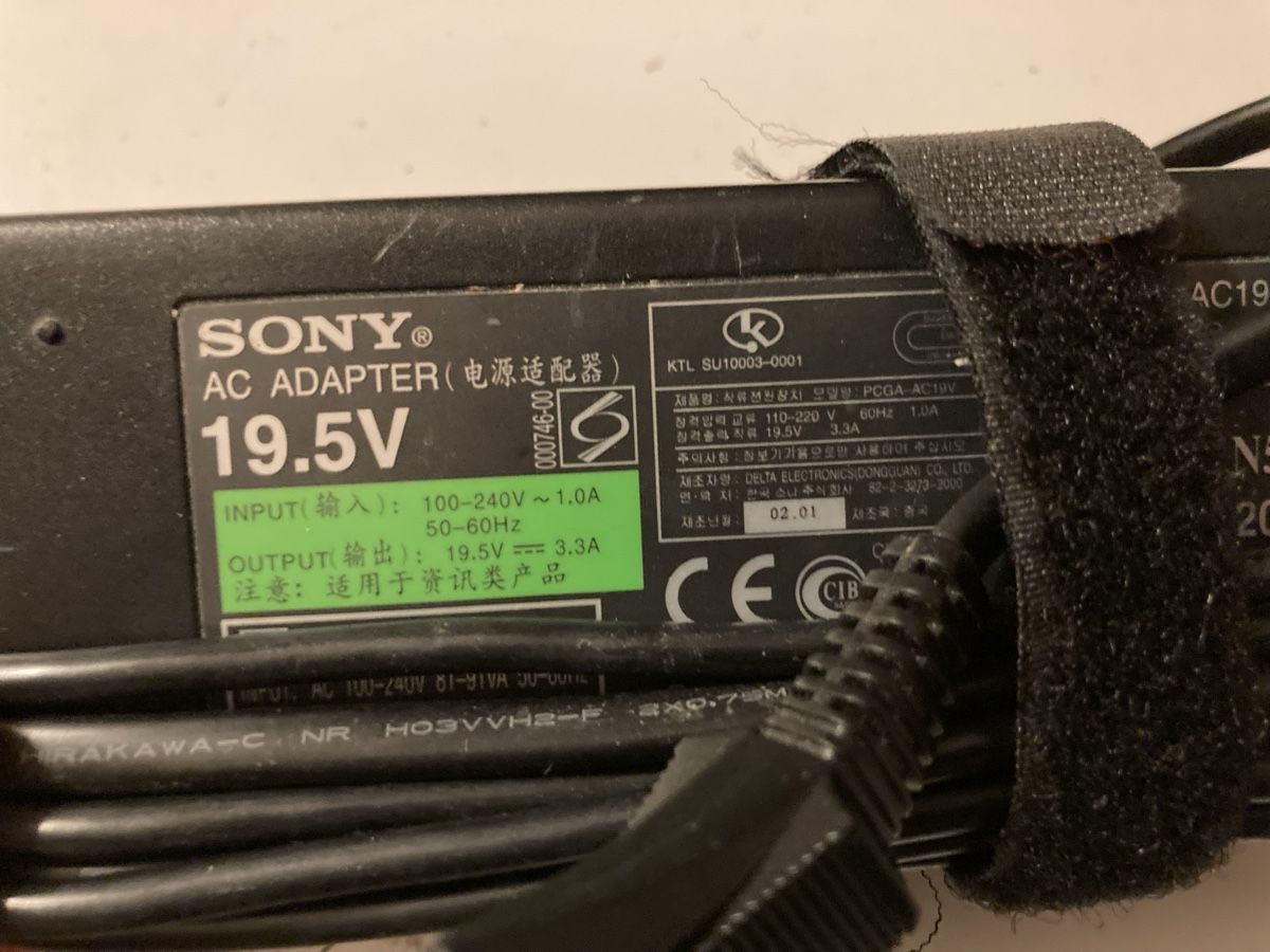 Sony Caricabatterie: Sony PCGA-AC19V AC Adapter Netzteil 19.5V 3.3A – Usato da Flawil venduto da rcnkr 1