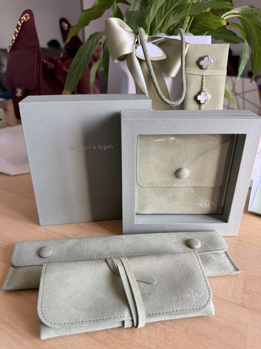 Van Cleef Armbänder & -reifen: Original Van Cleef & Arpels Pure Alhambra Armband & Perlmutt – Gebraucht aus Bern von AndrewHM 4