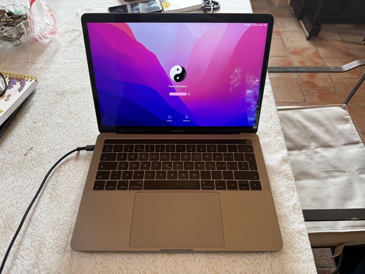 Apple Notebooks: MacBook Pro 13" (2016)  – Gebraucht aus Ste-Croix von pie_825p