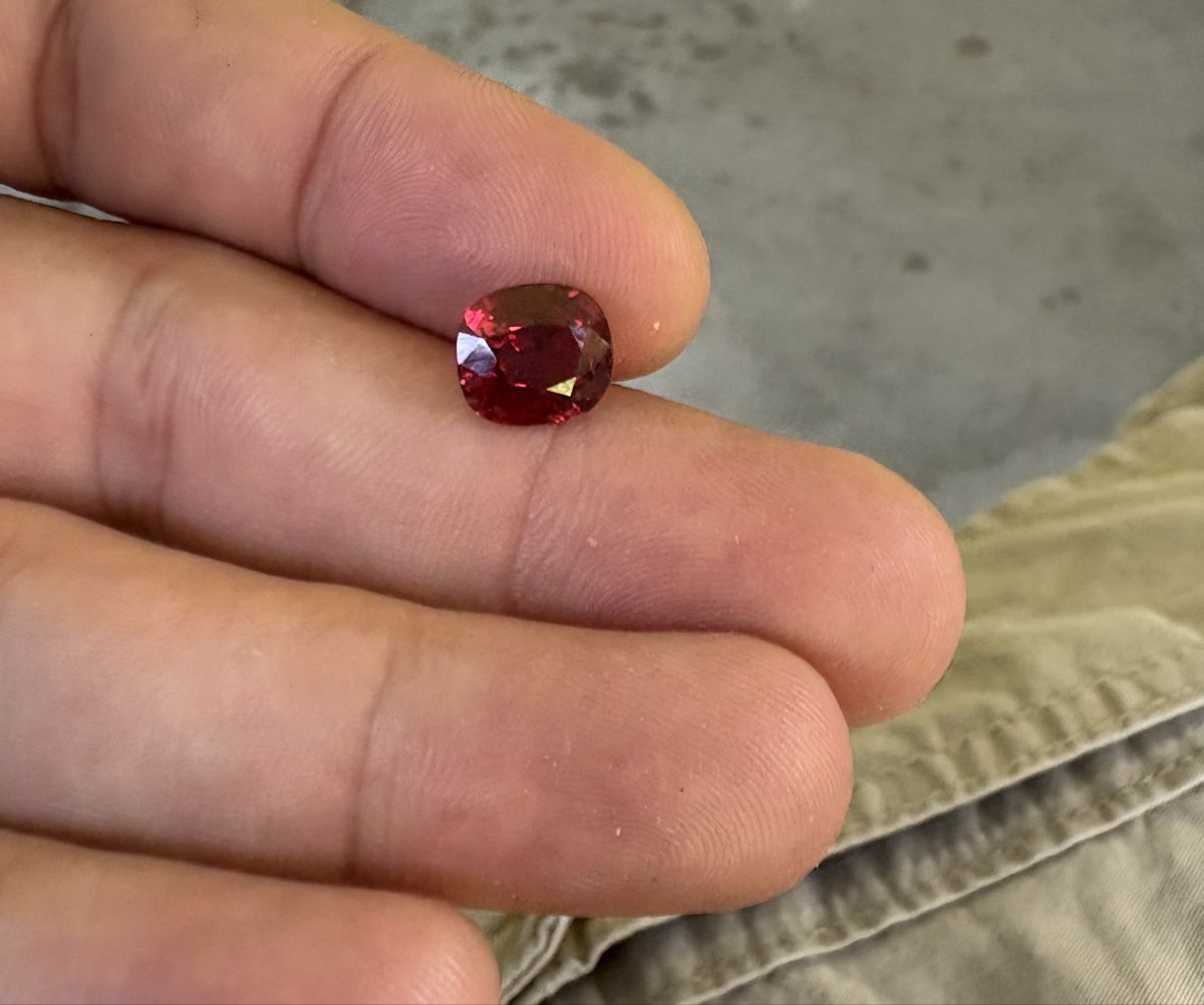Edelsteine: Red Spinel Vietnam 3.45 ct – Neu (gemäss Beschreibung) aus Lyss von Hiel 4