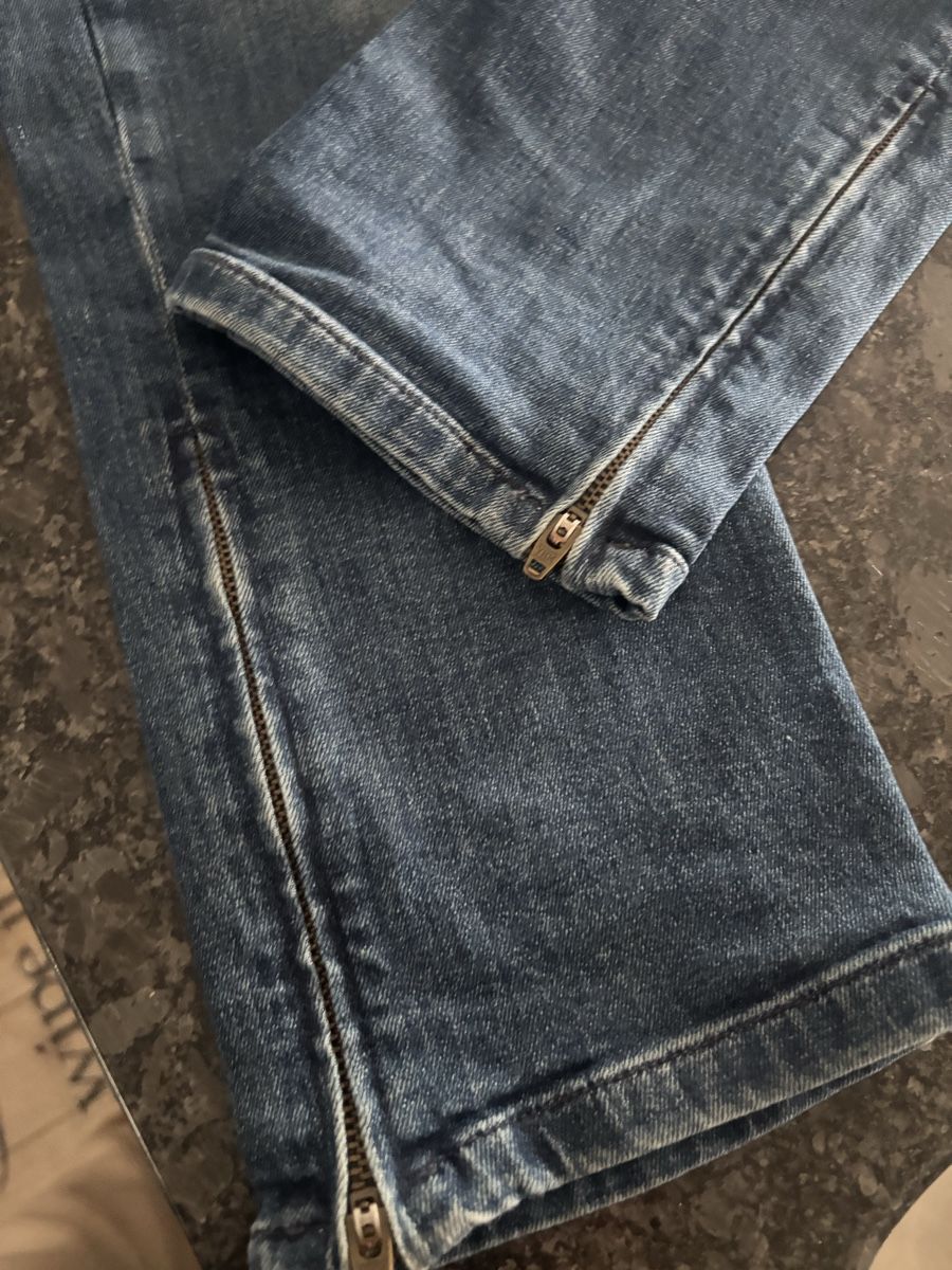 Zara Jeans: Jeans gr.46 von Zara – Usato da Zug venduto da Biki72 1