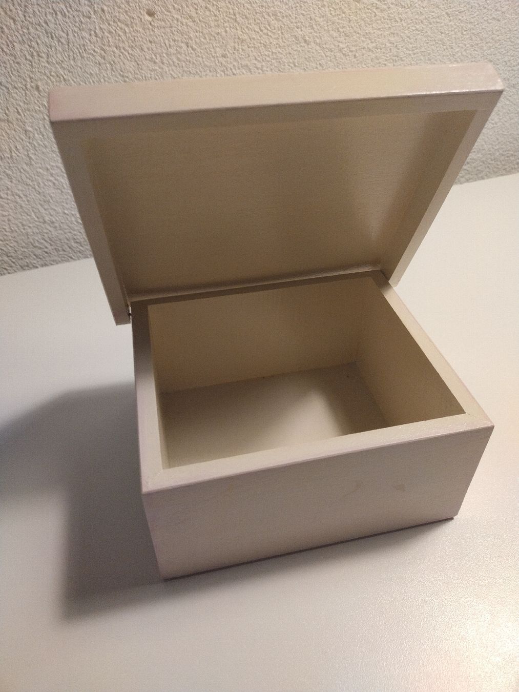 Cassapanche: Holz Box / Schatulle  – Usato da Muri AG venduto da Suiphi 1