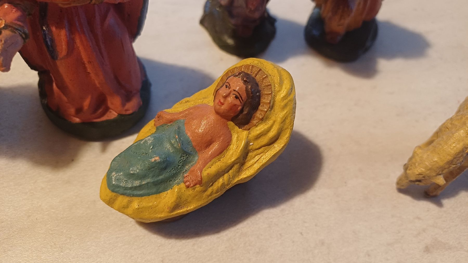 Statuette: Alte Krippenfiguren 7 Teile  – Usato da Flawil venduto da Naphtali 2