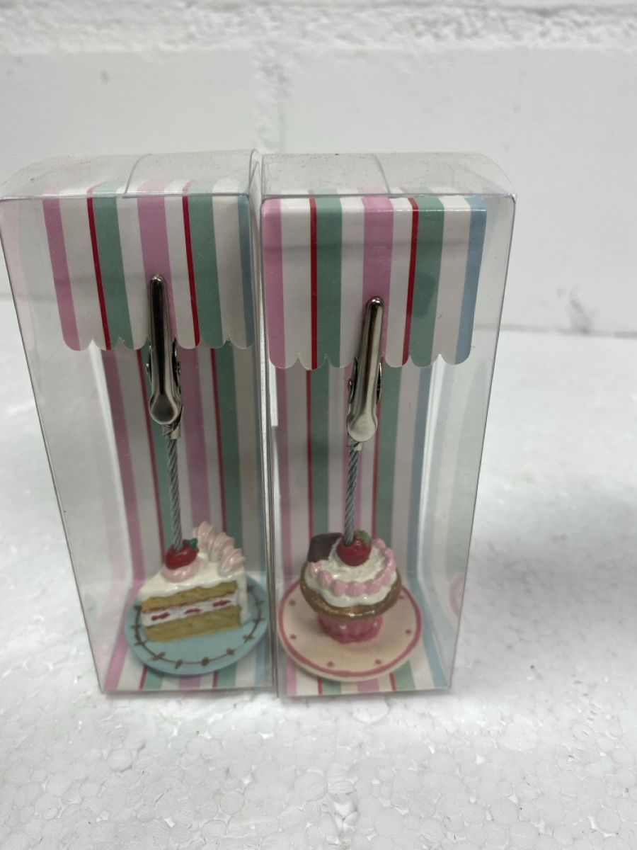 Altri mobili per ufficio: Kartenhalter mit Kuchenmotiv, 8er Set neu – Usato da sursee venduto da trilli-tralli 5