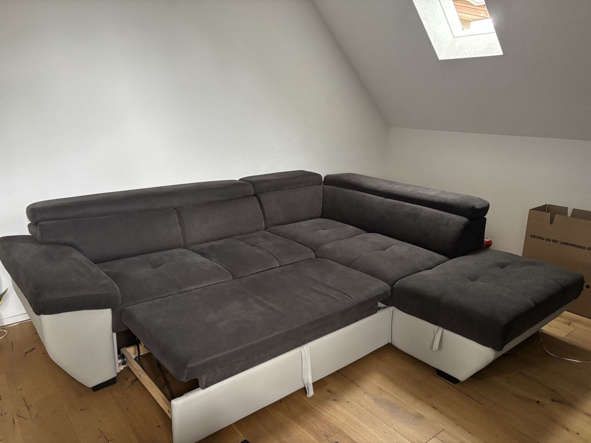 Conforama Divani: Ecksofa mit Schlaffunktion & Stauraum , gut erhalten – Usato da Biel/Bienne venduto da nig_j8st 4