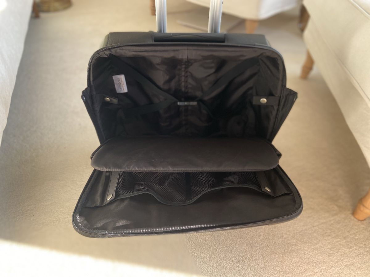 Samsonite Valigie: Samsonite suitcase black wheeled carry-on good condition – Usato da Zollikon venduto da yar_2d52 3