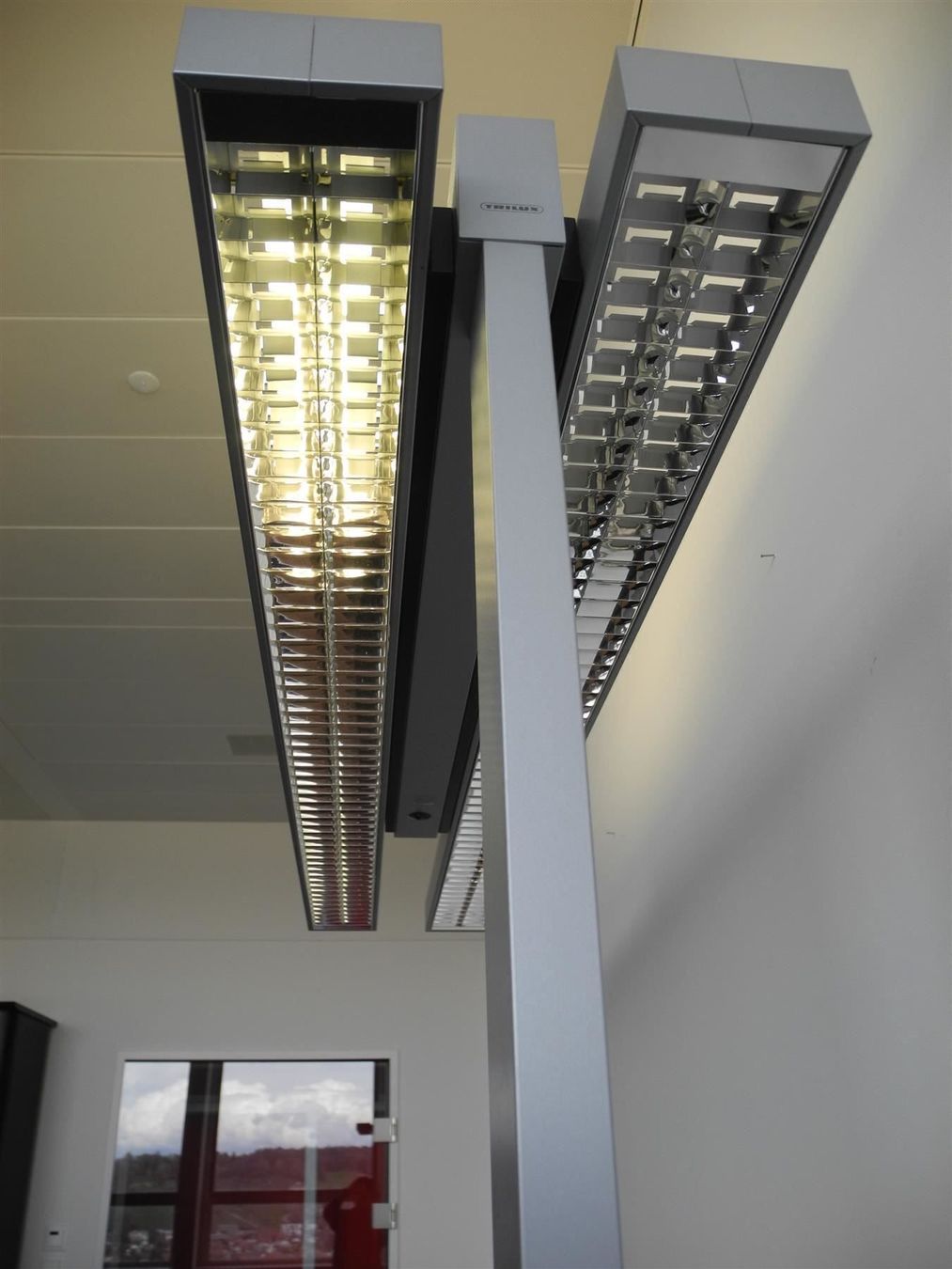 Lampen: Standleuchte Trilux Offset mit 100 % WIR – Gebraucht aus Kottwil von Crazyrolf 4