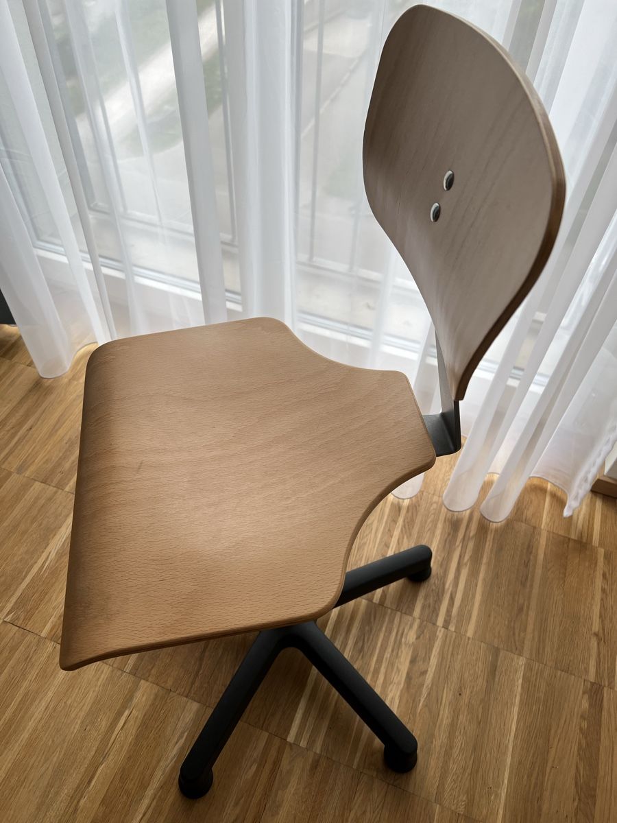 Sedie: Kinder Bürostuhl aus Holz – Usato da Zürich venduto da cosi17 1