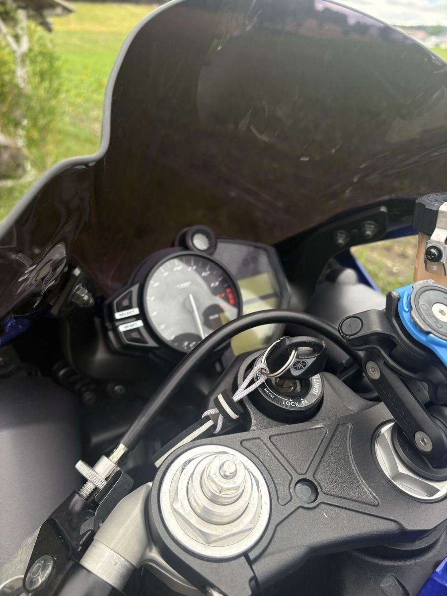 Yamaha Strada: Yamaha R1 – Usato da Kerzers venduto da rocco65 7