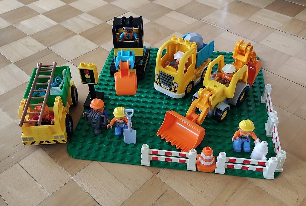 Spielzeuge: Riesiges Logo-Duplo Set – Gebraucht aus Teufen AR von kar_7jwt