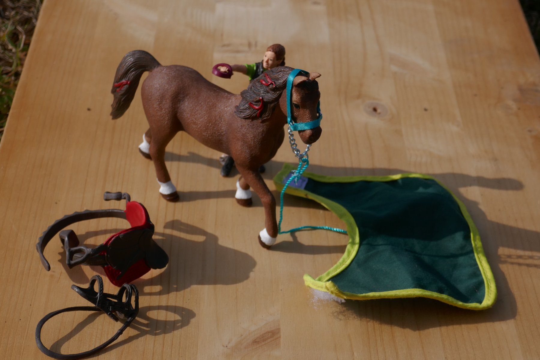 Schleich Giocattoli: Schleich Hengst mitPutzset – Usato da Wald ZH venduto da ra_wo