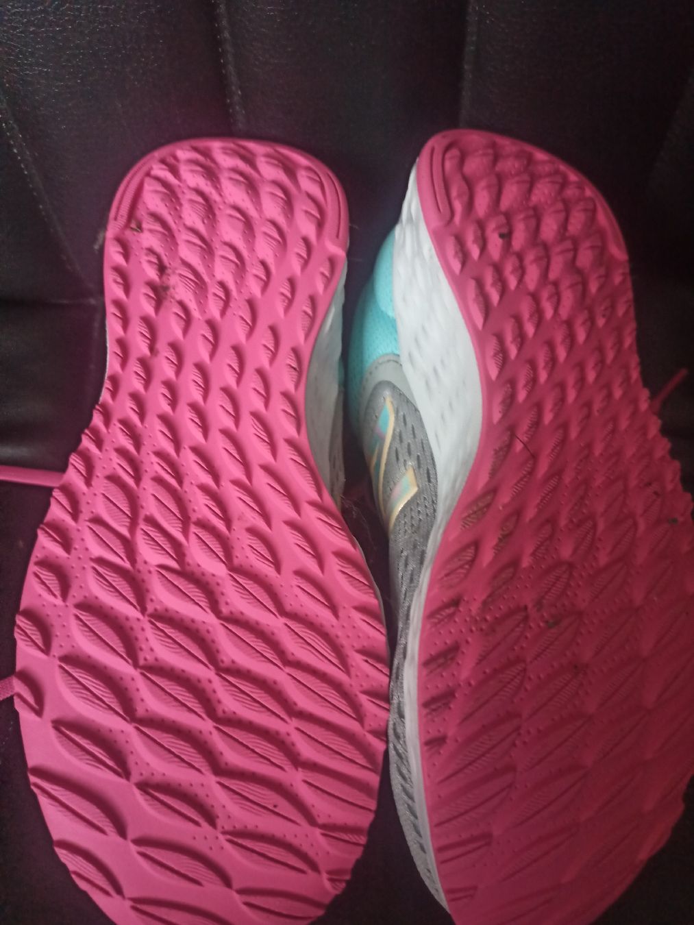 New Balance Schuhe für Mädchen: New Balance Turnschuhe Mädchen Gr. 35.5 – Neu (gemäss Beschreibung) aus Kappel SO von Flo25 3