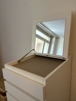 Malm mit Spiegel