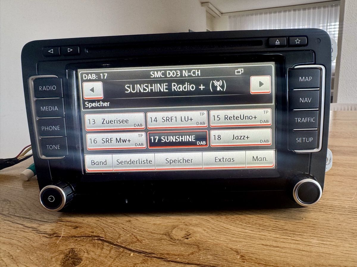 Navigatori: VW RNS 510 mit DAB – Usato da Dietikon venduto da Visipower 4
