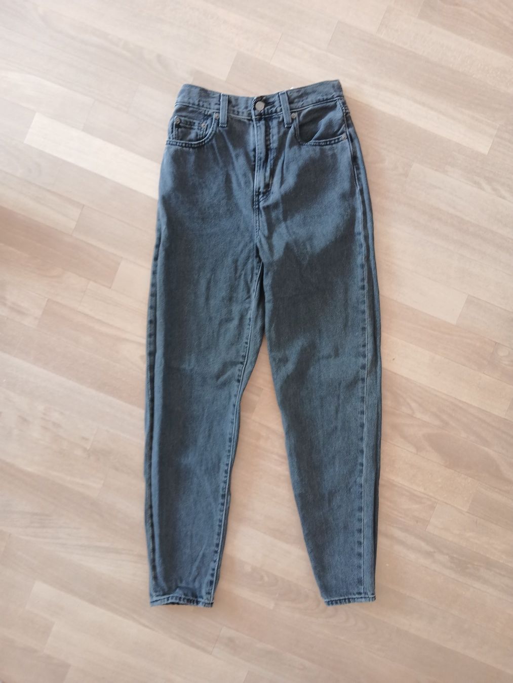 Levi's Jeans: Levis High Loose Taper 24 29 – Nuovo (secondo la descrizione) da Cazis venduto da sin_9s22