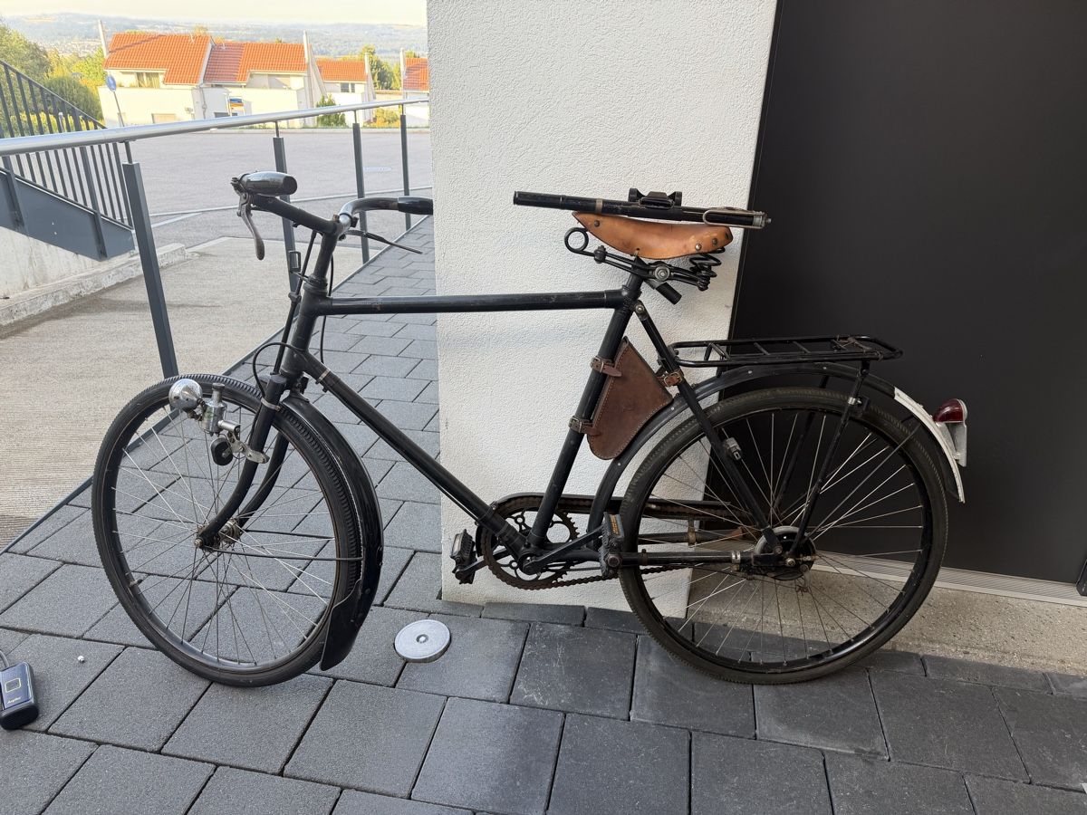 Armée suisse Vélos: Militärvelo 1940 – D'occasion à Binz par mounty64