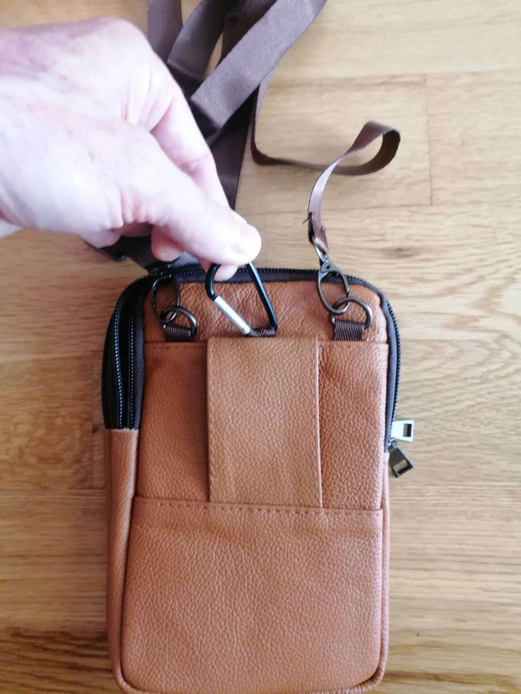 Taschen: Echtleder Umhänge-Gürteltasche Neu – Neu und originalverpackt aus Muri AG von goodmood17 6