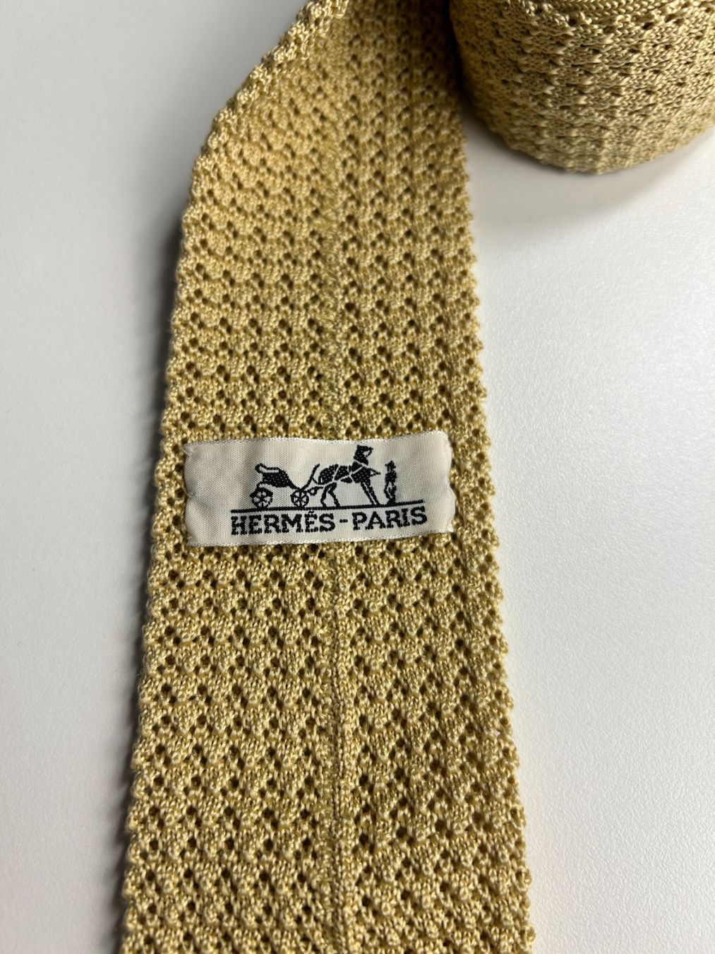 Hermès Cravatte: Hermès Tricot Krawatte – Nuovo (secondo la descrizione) da Bern venduto da kurtikobolt74 2