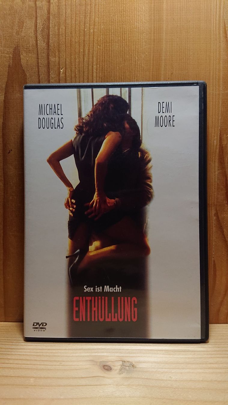 Tutti i DVDs: ENTHÜLLUNG DVD mit Michael Douglas und Demi Moore – Usato da Wilderswil venduto da Exebub