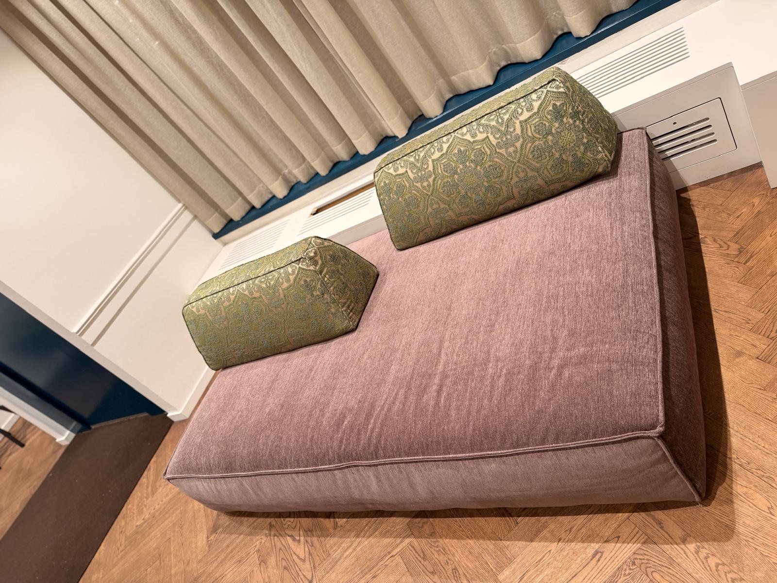 Divani: hochwertige Designerlounge – Usato da Zürich venduto da Sherryleonetremonte 4