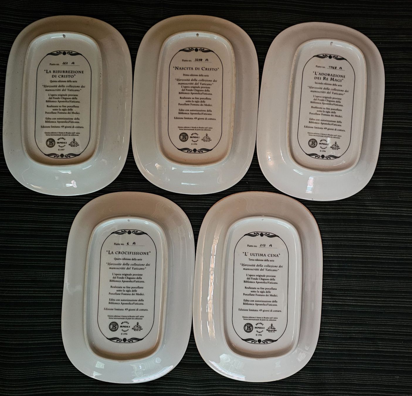 Assiettes: VATIKAN IKONE TELLER 5 STÜCK – Neuf avec emballage d'origine à Schönenwerd par Sneki55 1