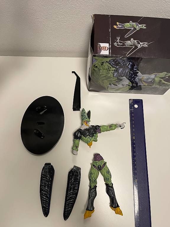 Figuren: Dragon Ball Z Cell Figur – Neu (gemäss Beschreibung) aus Zürich von dav_dx9c 3