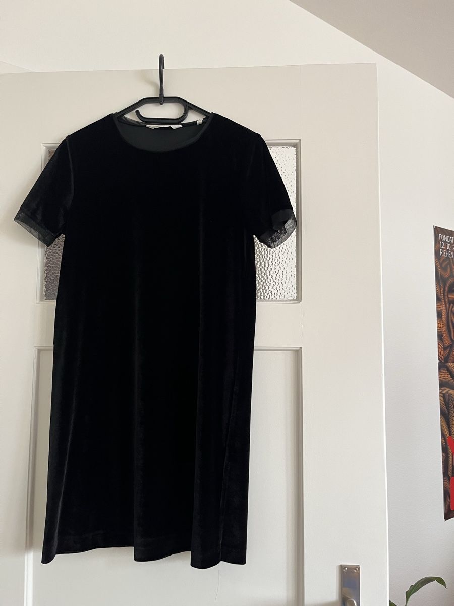 S.Oliver Vestiti: Samtkleid mit Mesh-Details S-Oliver – Usato da Olten venduto da lcs_2sdk