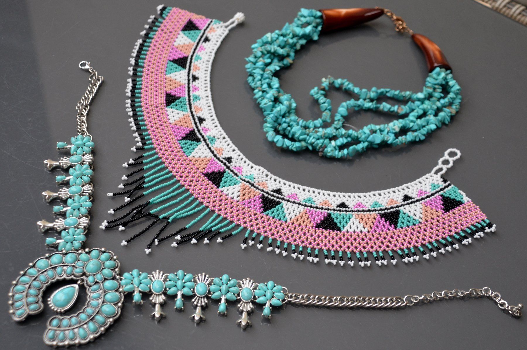 Catenine: 3 Halsketten /  3 colliers – Usato da Collonges venduto da arashee 1