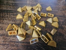 lego 3048c lot de 40 pièces Pearl Gold Slope 45 2 x 1