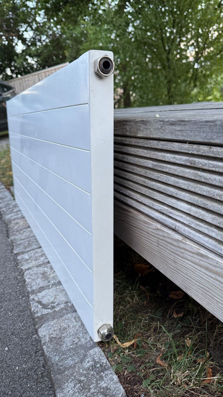 Heizgeräte: Heizkörper Radiator 110x50 cm – Gebraucht aus Herisau von behal 2