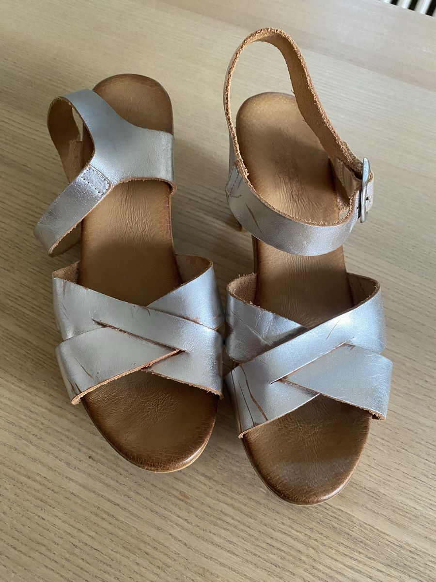 Scarpe da donna: Sandale Plateau Silber – Usato da Luzern venduto da katharina_dzb 1