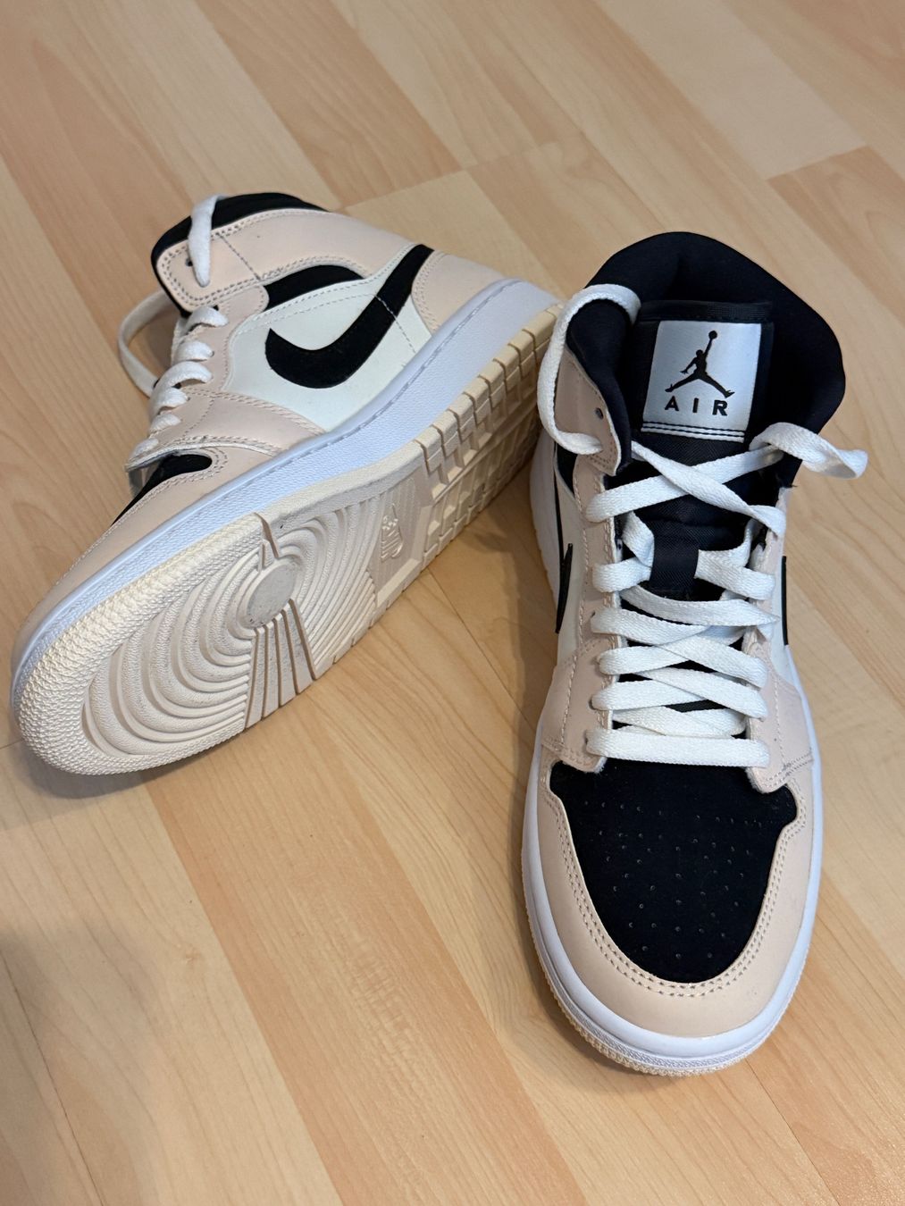 Jordan Damenschuhe: Jordan 1 Mid-Barely Orange, Grösse 39 – Neu und originalverpackt aus Hochdorf von maj_869r 2