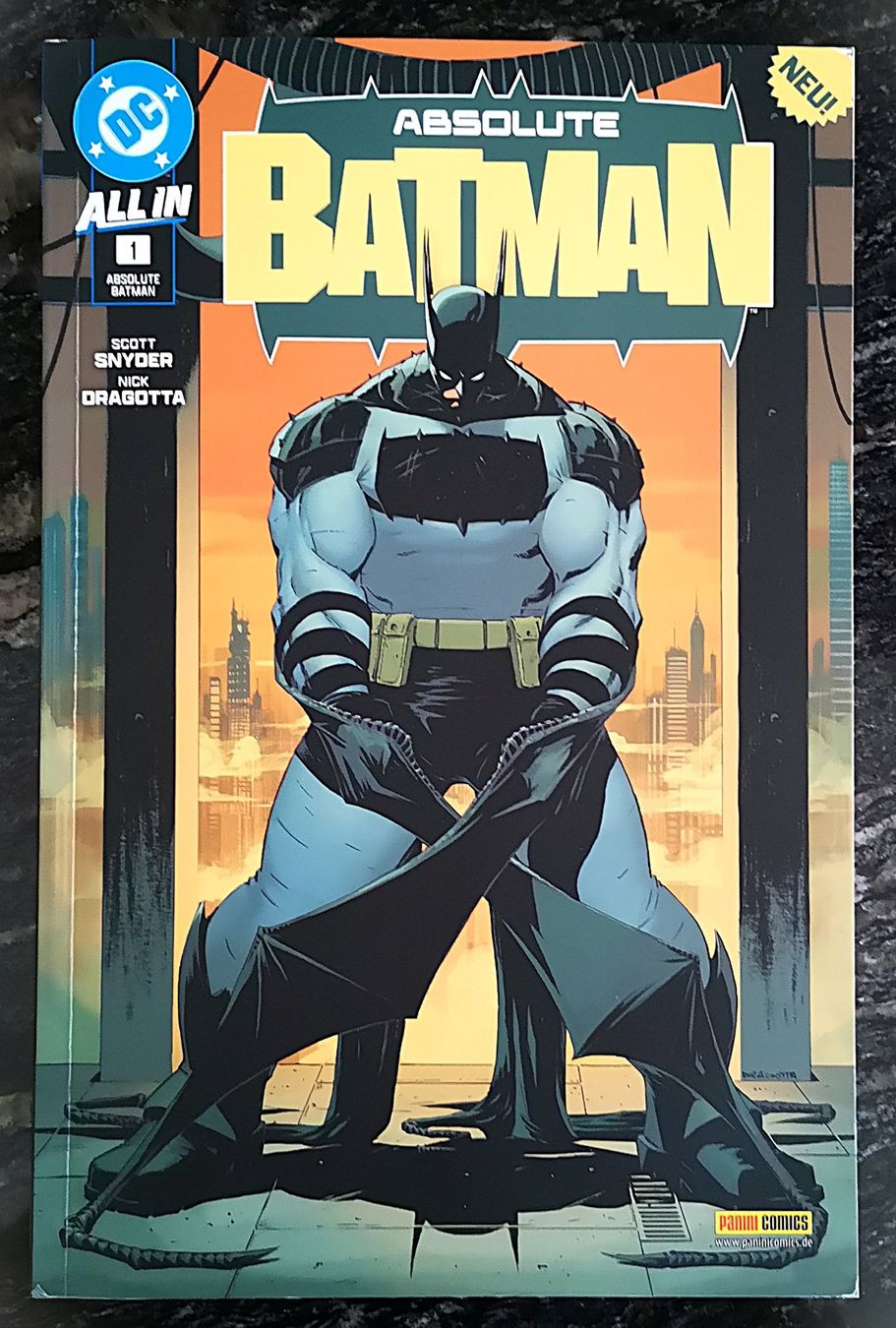 Fumetti: Absolute Batman: Bd. 1 neuer Original DC Comic – Nuovo (secondo la descrizione) da Dübendorf venduto da caramba123 1