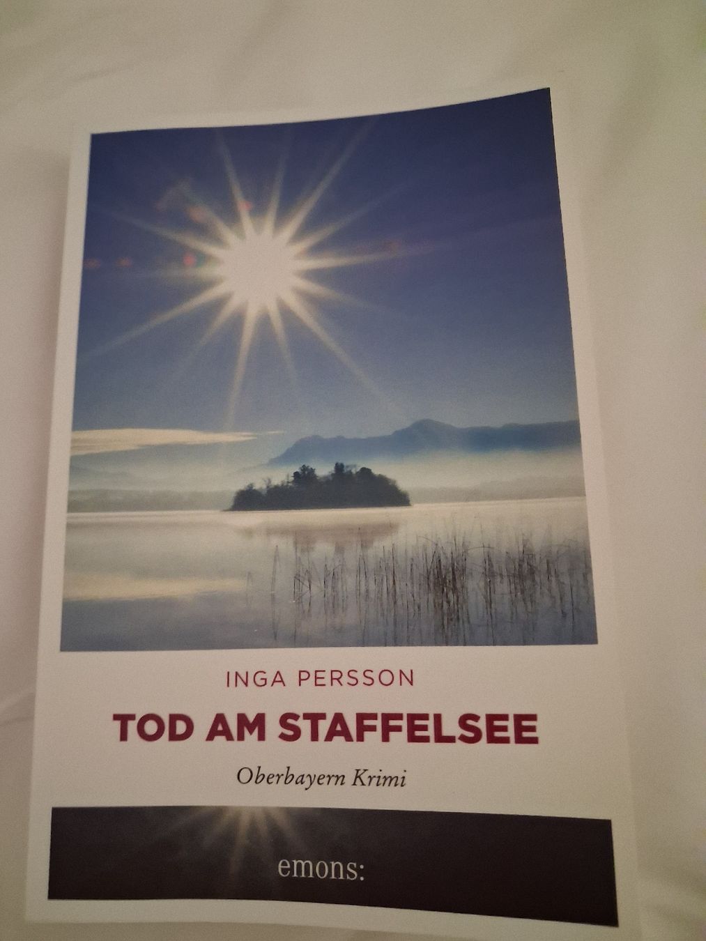 Libri: Tod am Staffelsee von Inga Perrson, Kriminalroman Oberbayern – Nuovo (secondo la descrizione) da Derendingen venduto da Auranti