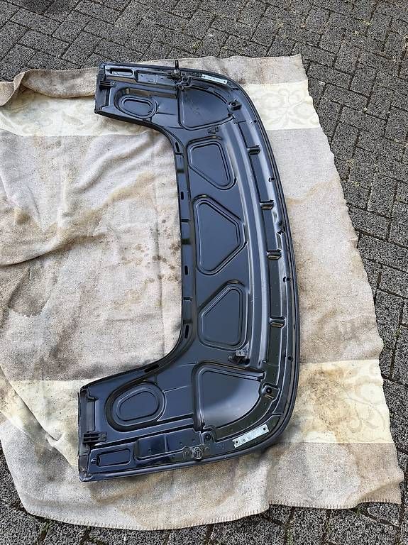 BMW Tutti pezzi di ricambio auto: Bmw e36 Verdeckkasten Cabrio – Usato da Muri AG venduto da Aero96 2