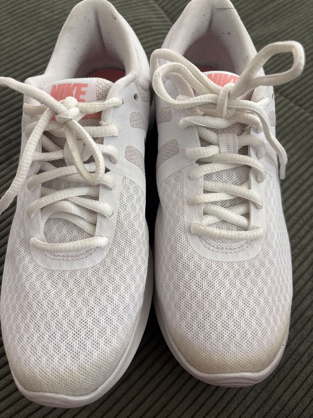 Nike Scarpe da donna: Nike Revolution Sneaker – Nuovo (secondo la descrizione) da Pfungen venduto da jubel80 2