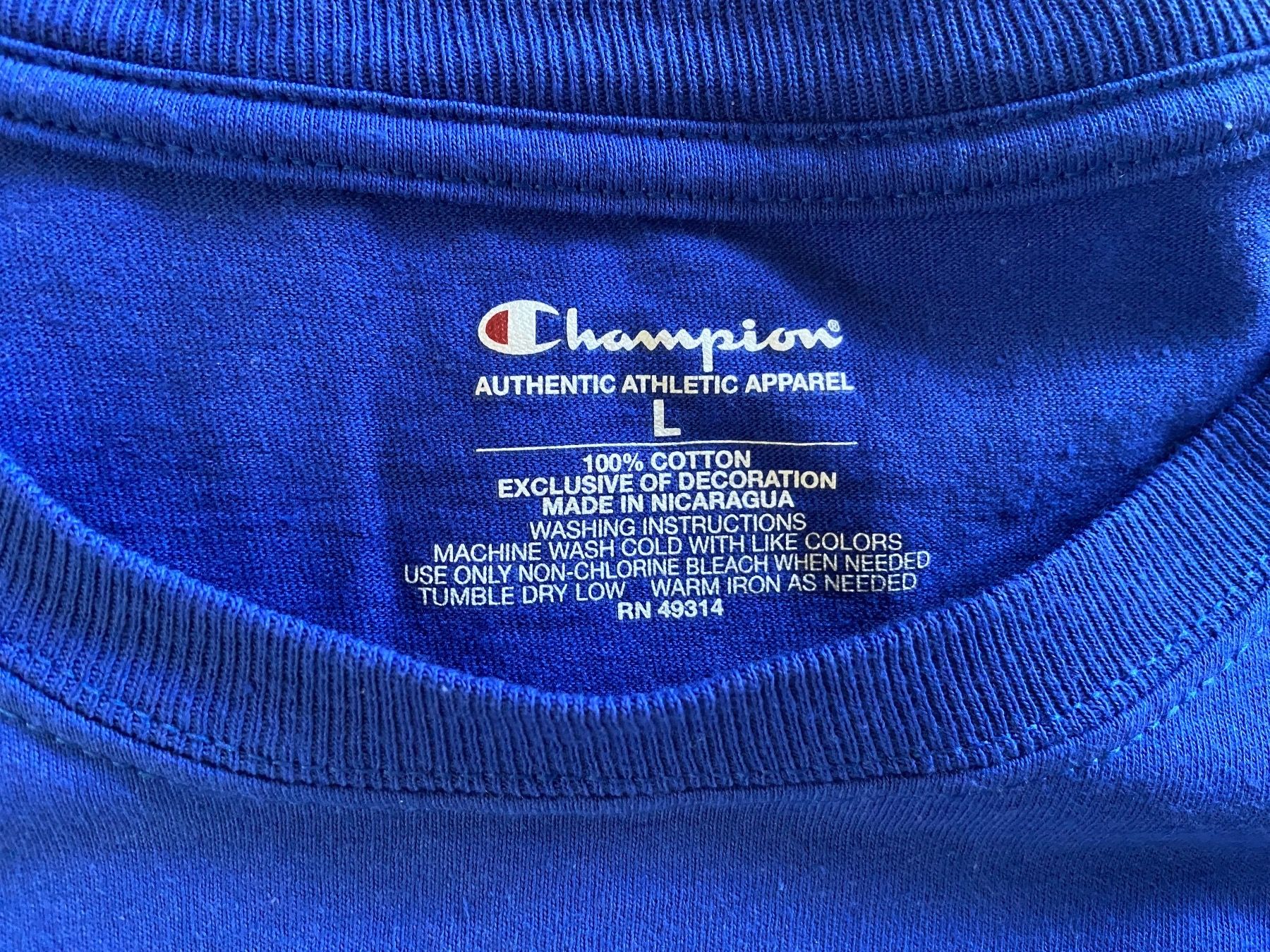 Champion T-Shirts: Champion T-Shirt Gr. L – Gebraucht aus Muttenz von bargain_hunter 2