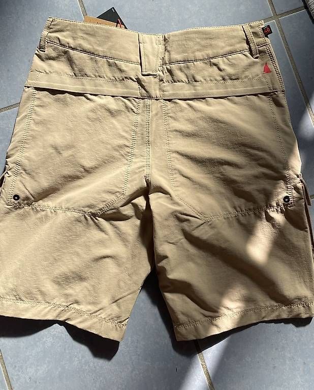 Pantalons: Hose / Funktionshose Short Evo Deck UV light stone – D'occasion à Schaffhausen par Waz_1970 1