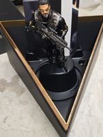 Deus Ex: Mankind Divided Adam Jensen Figur - Sammlerstück