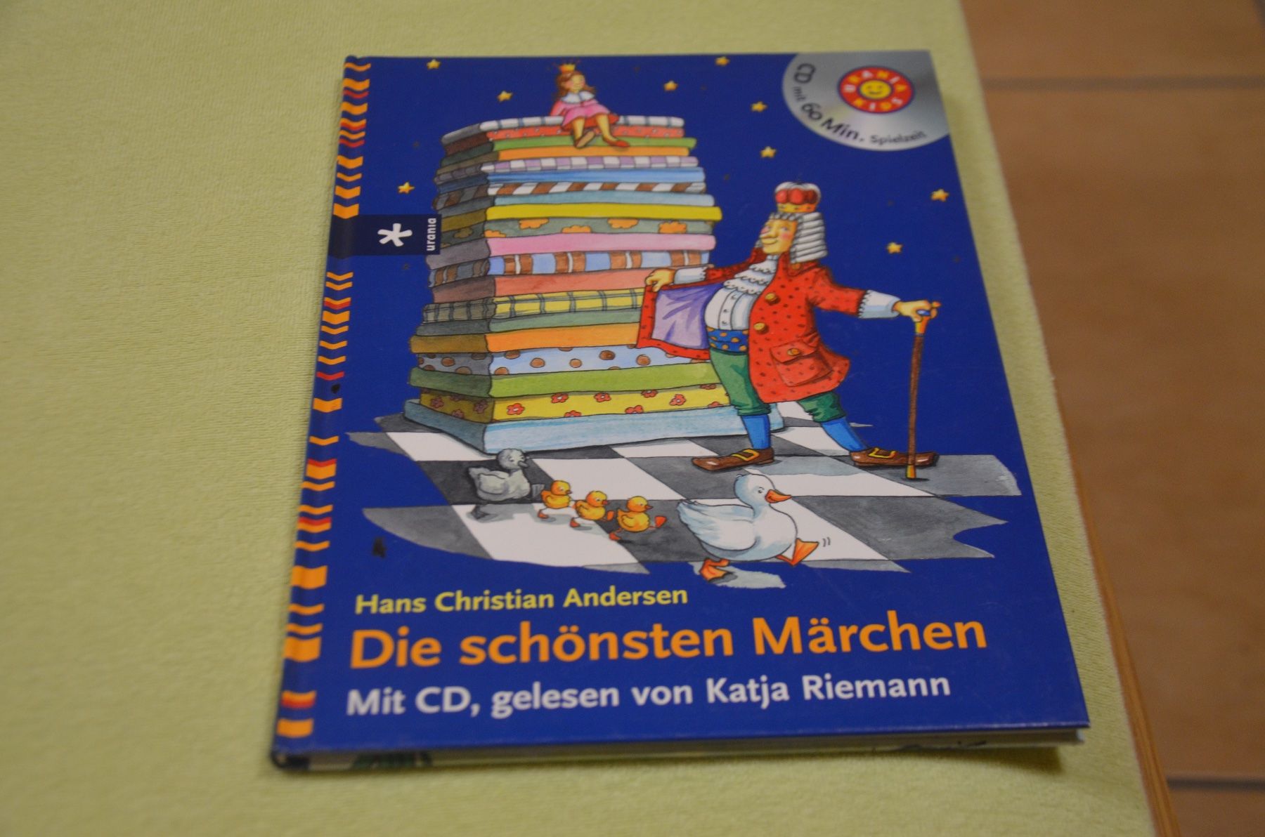 Libri: KINDERBUCH MIT CD – Usato da Chiasso venduto da Dolly015